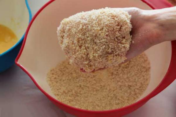 طرز تهیه آرد سوخاری خام